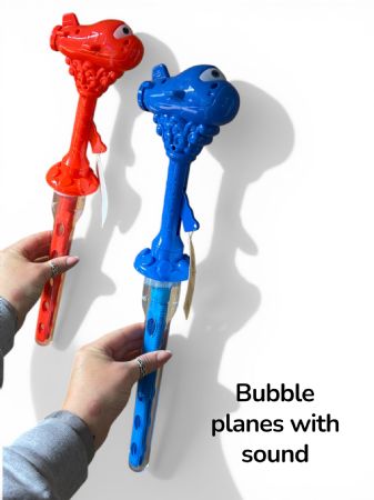 Plane bubbles with sound