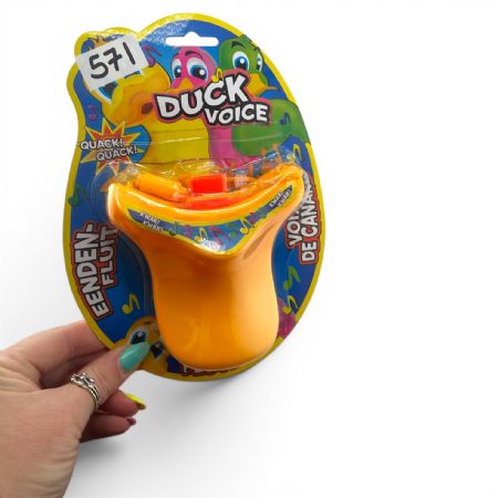 Duck beak whistle