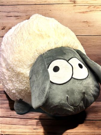 Big eyed sheep 20cm/8"
