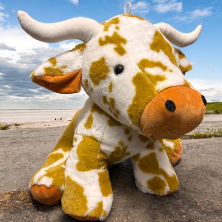 Case Cattle soft toy 20cm/8"